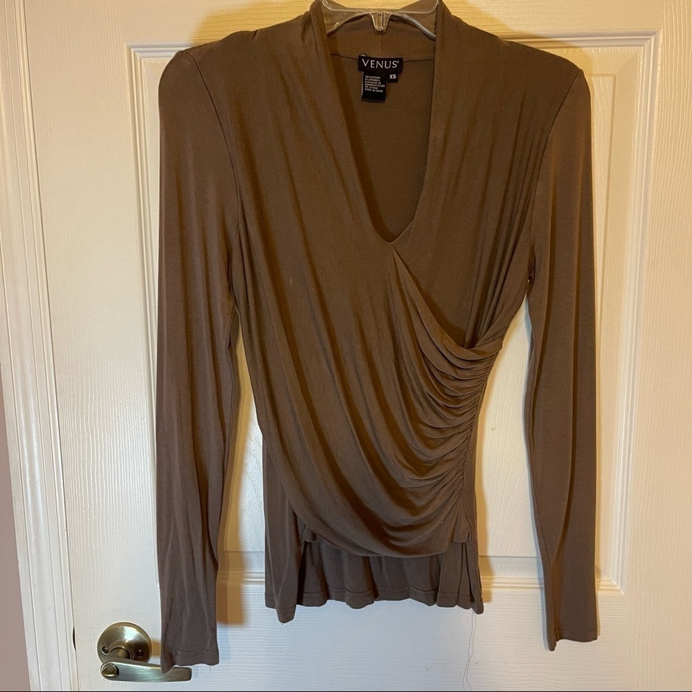 Women’s Long Sleeve Top